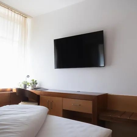 City-Hotel-3