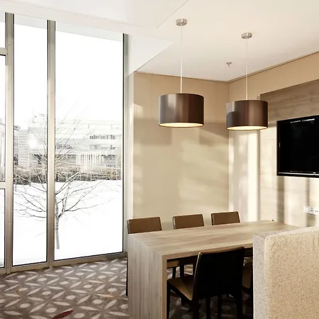 Courtyard By Marriott Linz-2